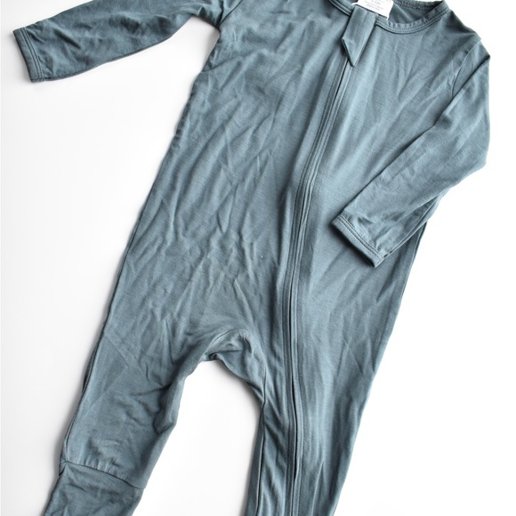 Brand new with tags on little Lott bamboo rompers - Picture 4 of 4